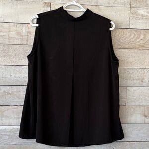 Oak + Fort Sleeveless Black Women's Top